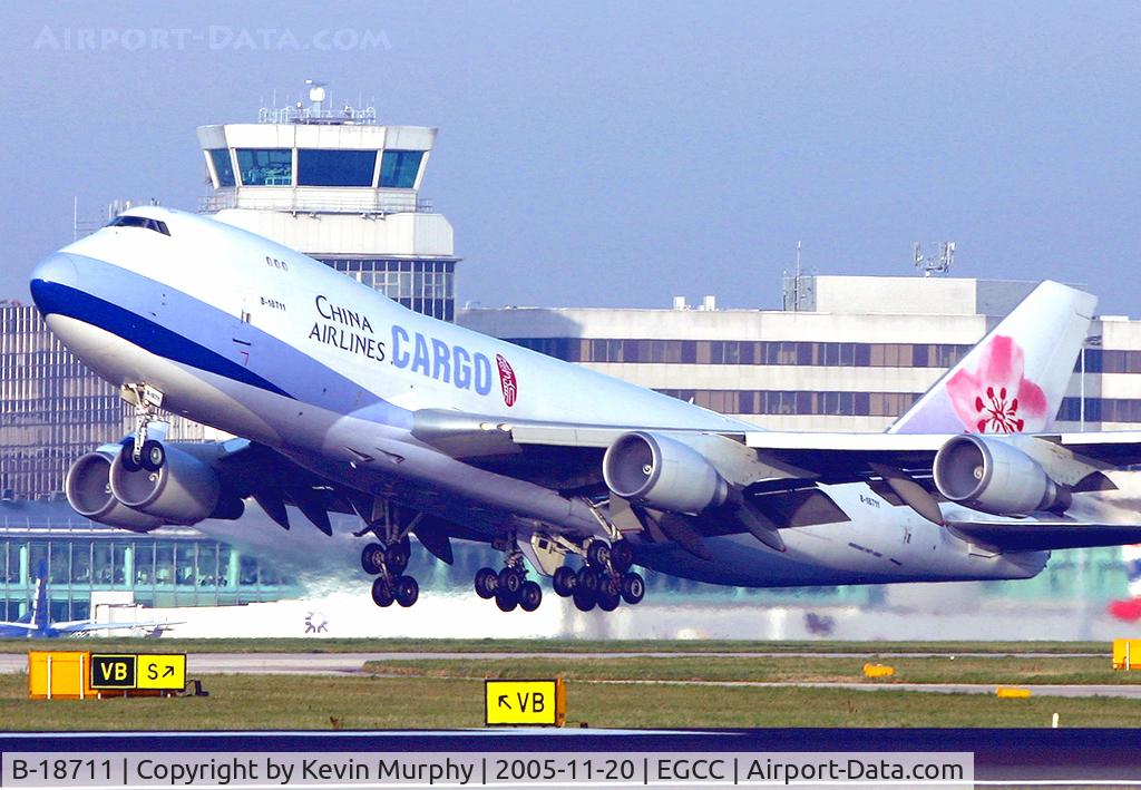 B-18711, 2002 Boeing 747-409F/SCD C/N 30768, Blast off from MAN's 24R
