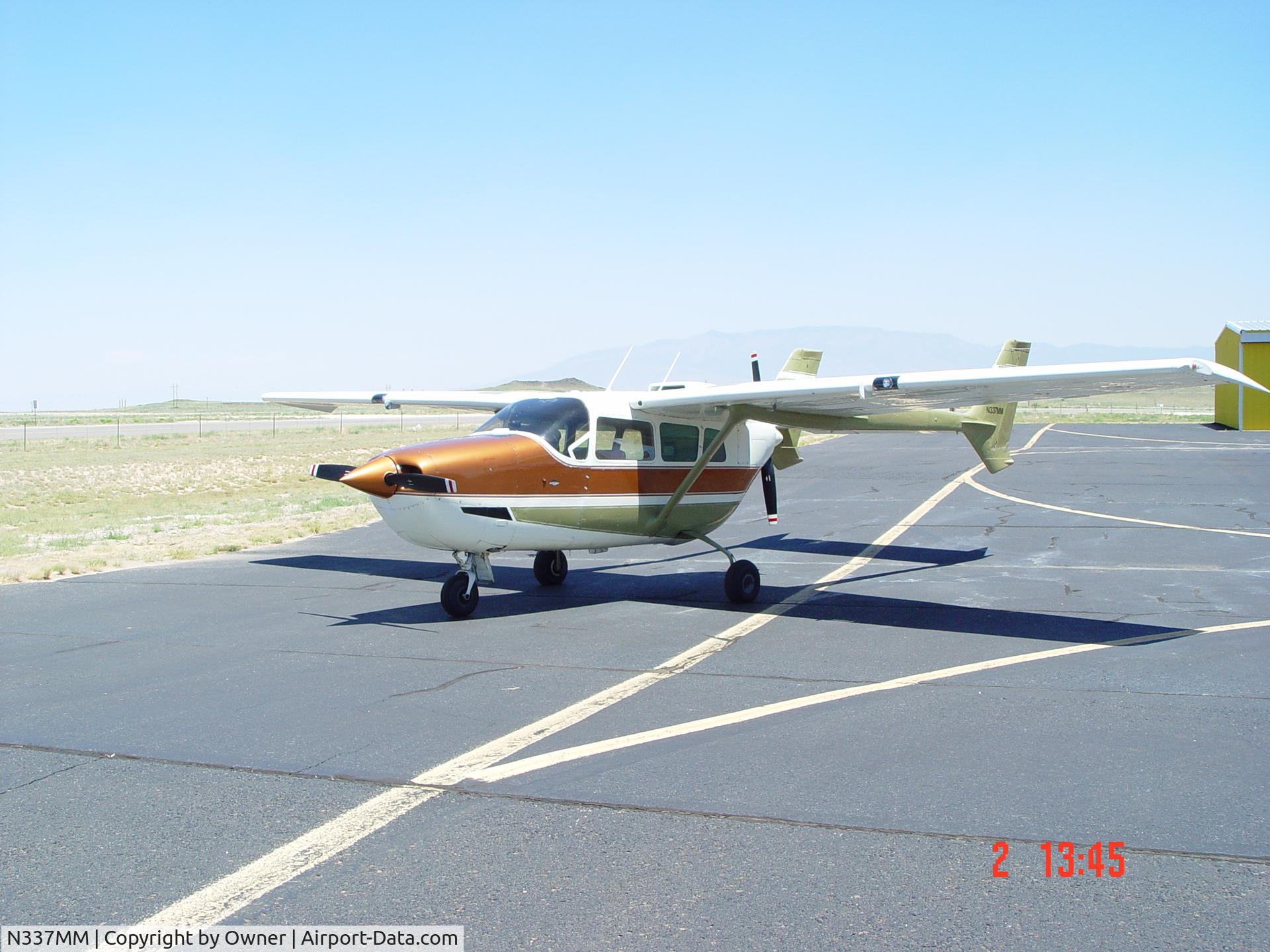 N337MM, 1967 Cessna 337B Super Skymaster C/N 337-0608, 2005 photo