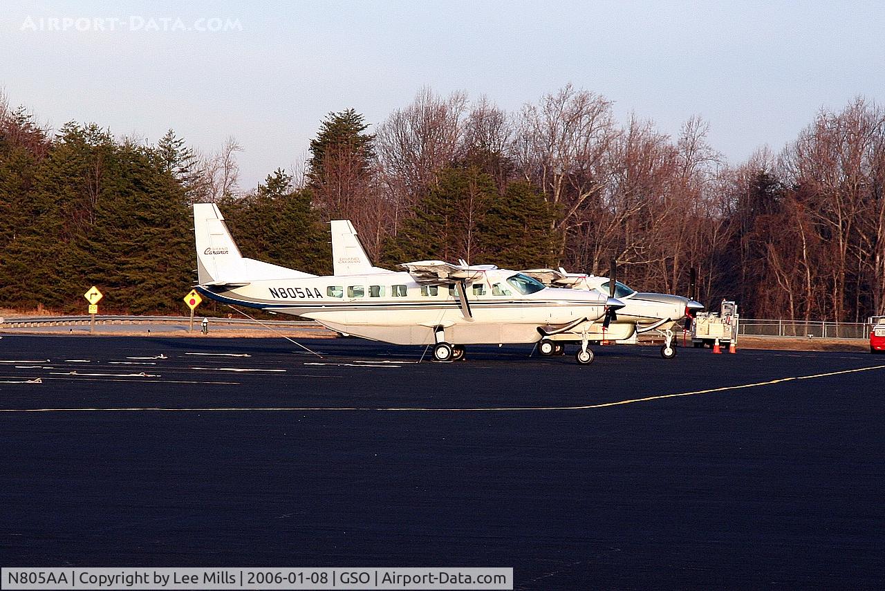 N805AA, 2000 Cessna 208B C/N 208B0844, On the GA Ramp in Greensboro, NC