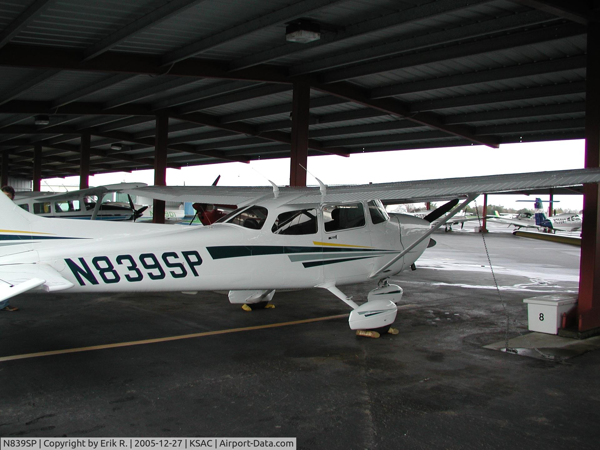 N839SP, 2001 Cessna 172S C/N 172S8728, Pre-Flight inspection of N839SP