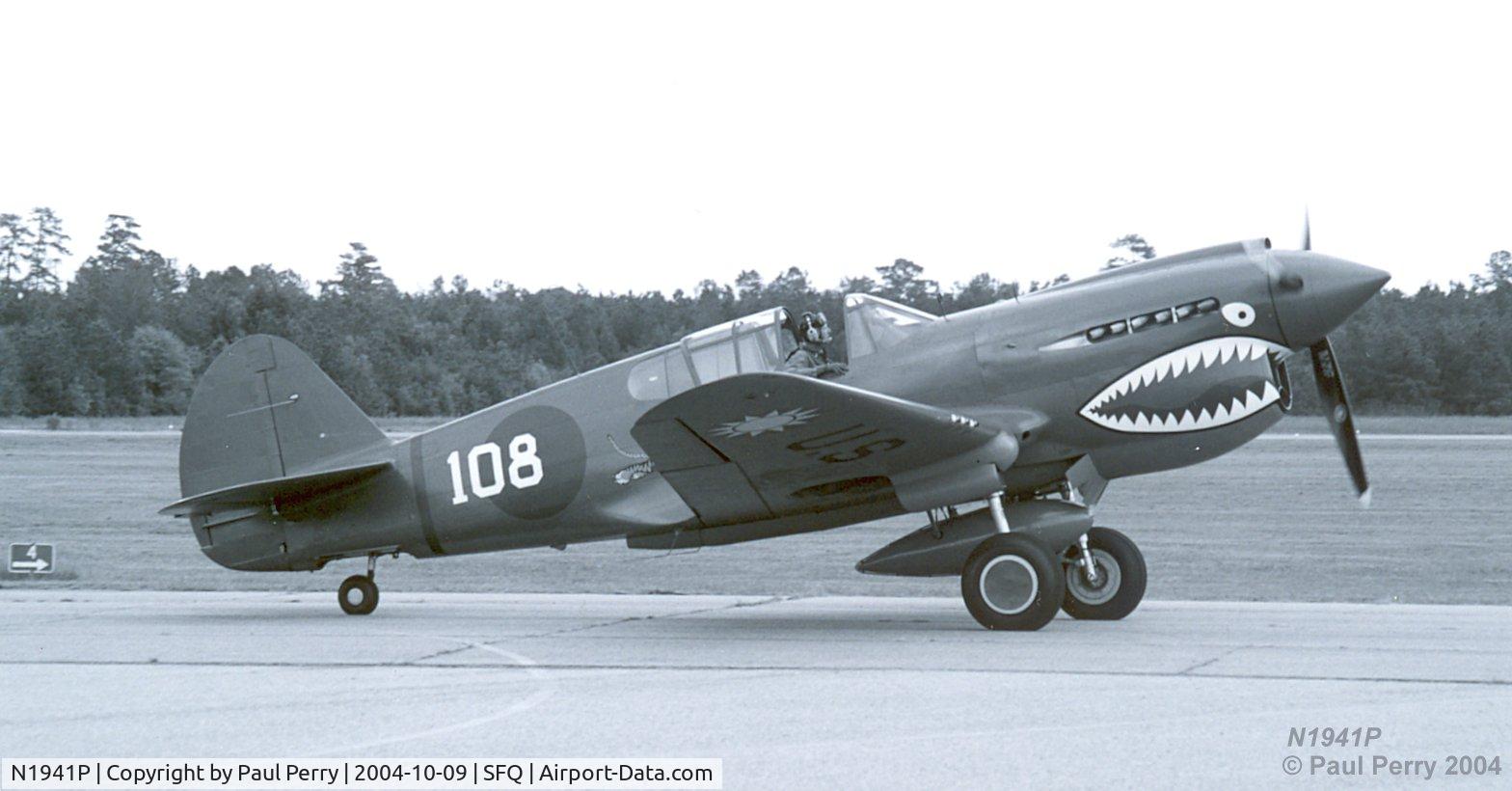 N1941P, 1941 Curtiss P-40E C/N 1025, Shot in B&W for the nostalgic effect.  Brings out the contrast in the markings as well.