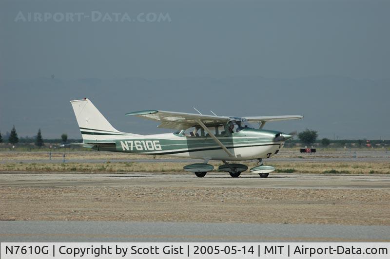 N7610G, 1970 Cessna 172L C/N 17259310, Another 172 at Shafter Ca.