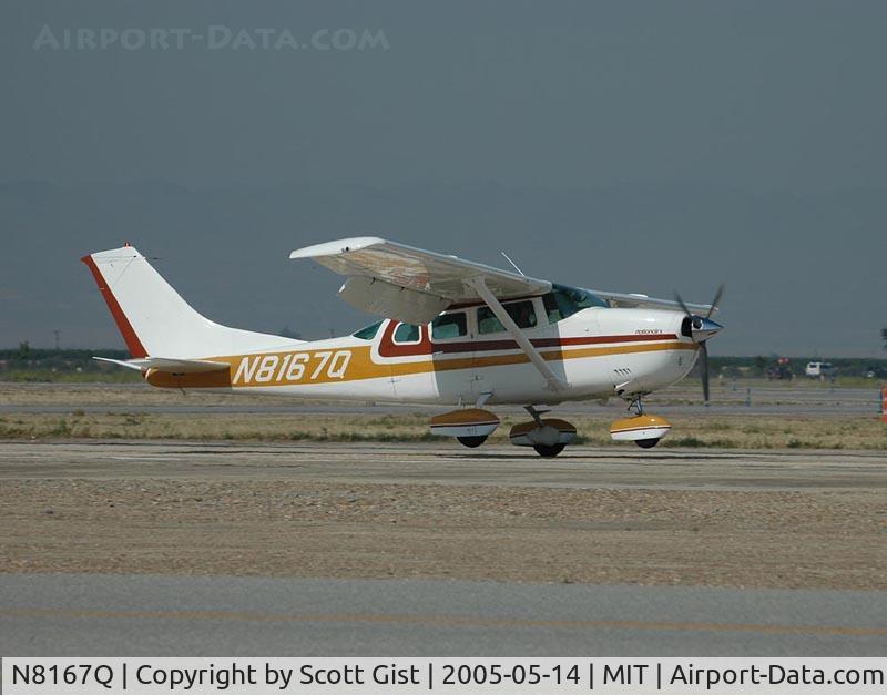 N8167Q, 1975 Cessna U206F Stationair C/N U20603099, Touching down in Shafter Ca.