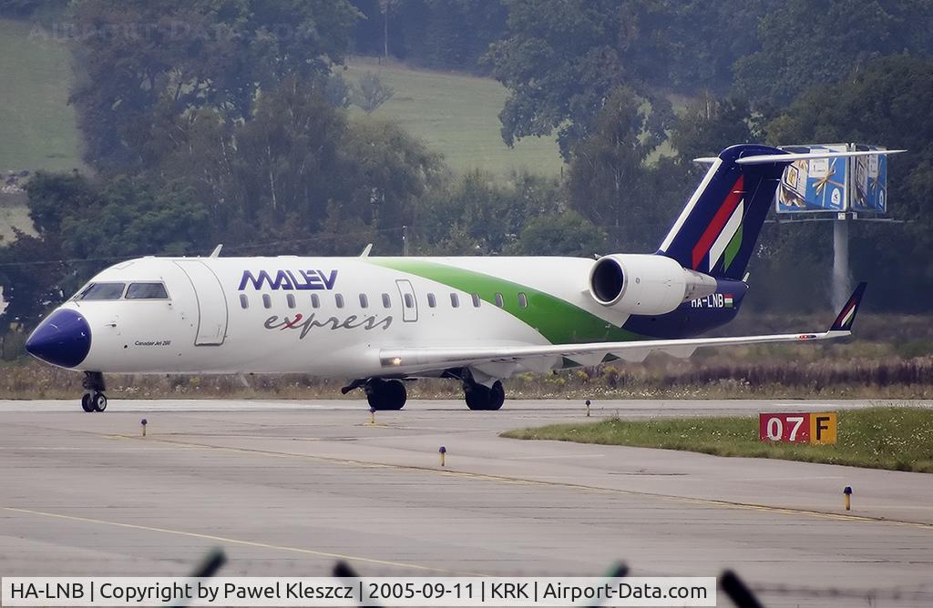 HA-LNB, 2002 Canadair CRJ-200LR (CL-600-2B19) C/N 7683, taxi to airport