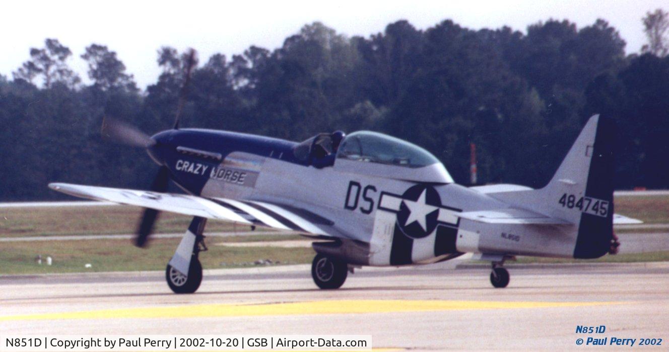 N851D, 1944 North American P-51D Mustang C/N 44-84745, Crazy Horse taxis out for a demo