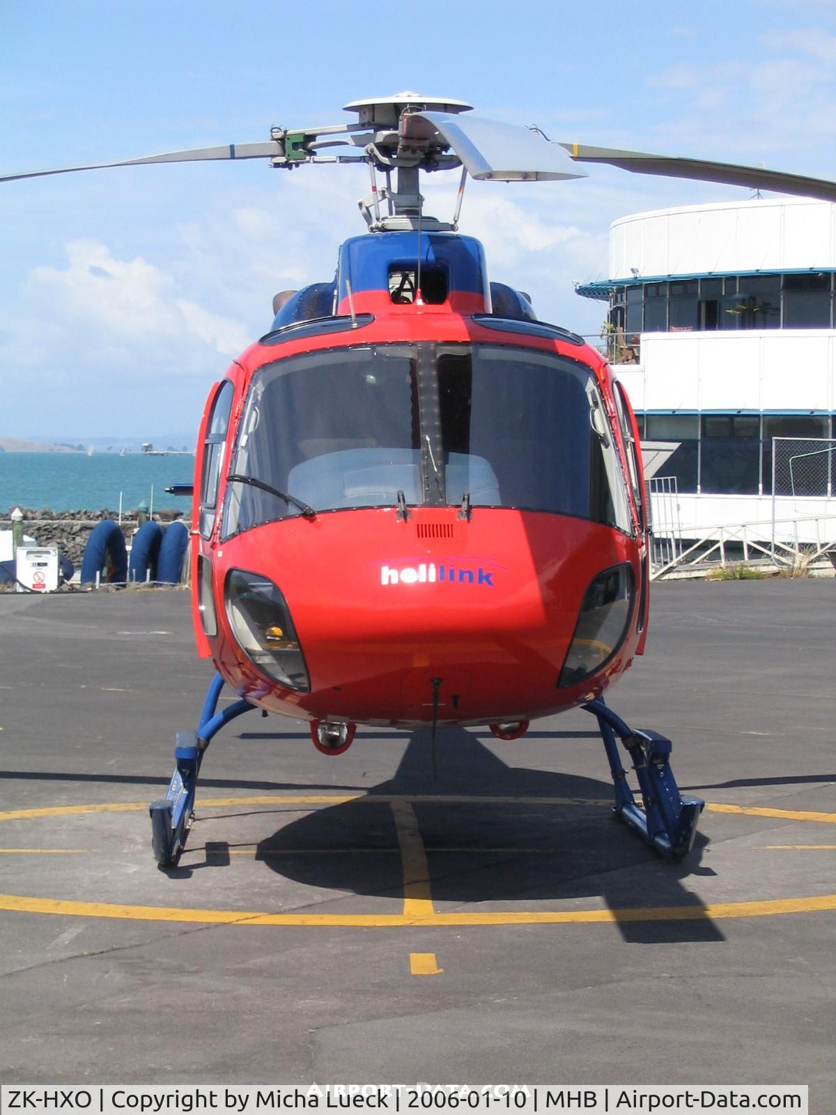 ZK-HXO, Aerospatiale AS-355F-1 Ecureuil 2 C/N 5284, At Mechanics Bay Heliport