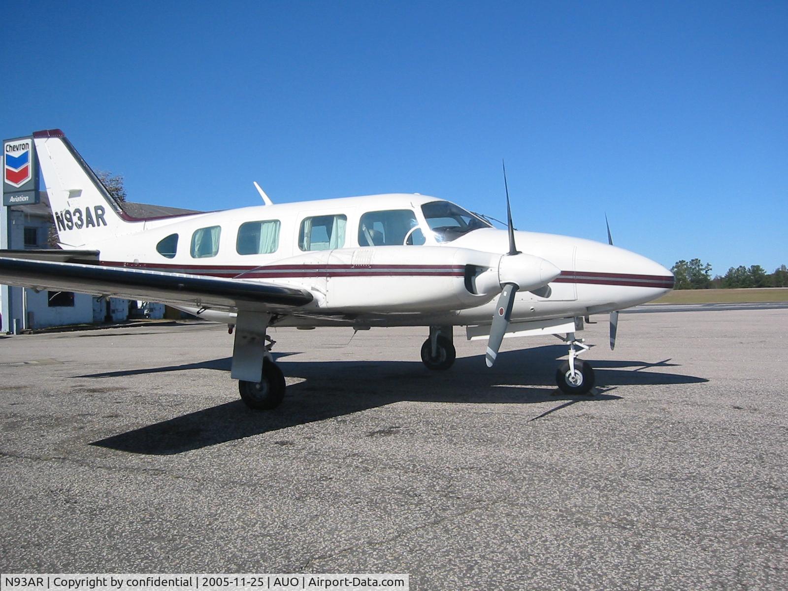N93AR, Piper PA-31-310 Navajo C/N 31-7612021, Navajo at AUBURN (AUO) November 2005