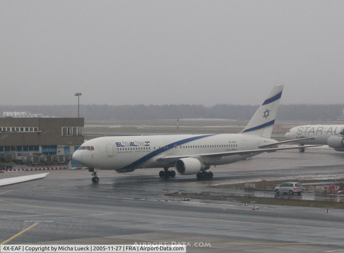 4X-EAF, 1990 Boeing 767-27E/ER C/N 24854, Arriving in Frankfurt on a cold snowy morning