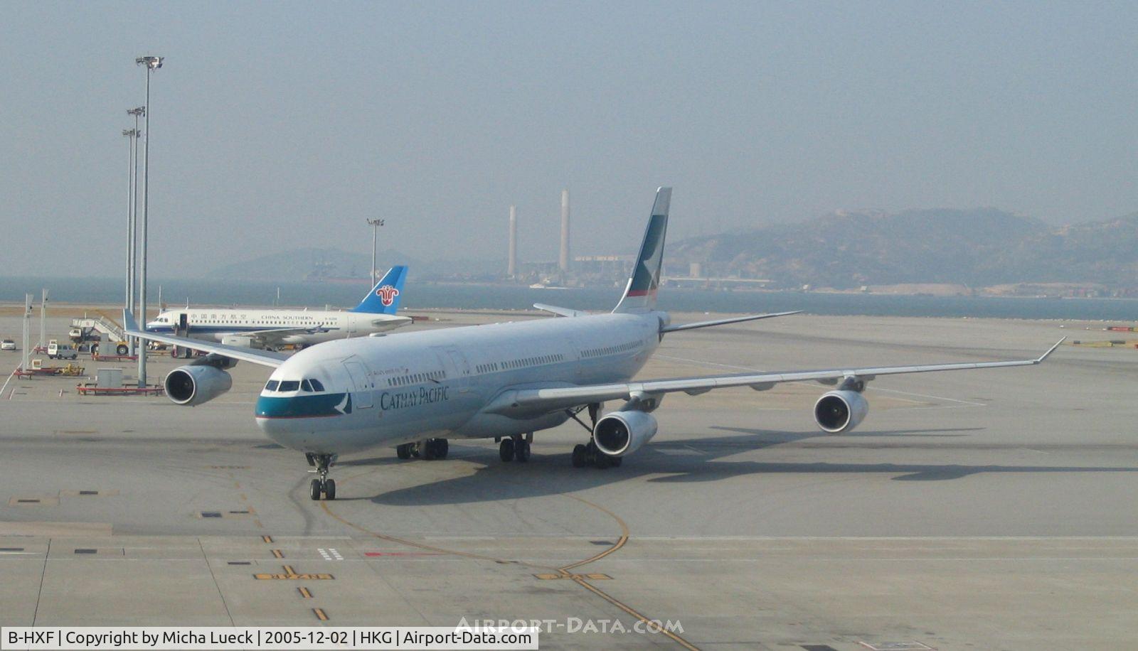 B-HXF, Airbus A340-313 C/N 160, Arriving at Hong Kong