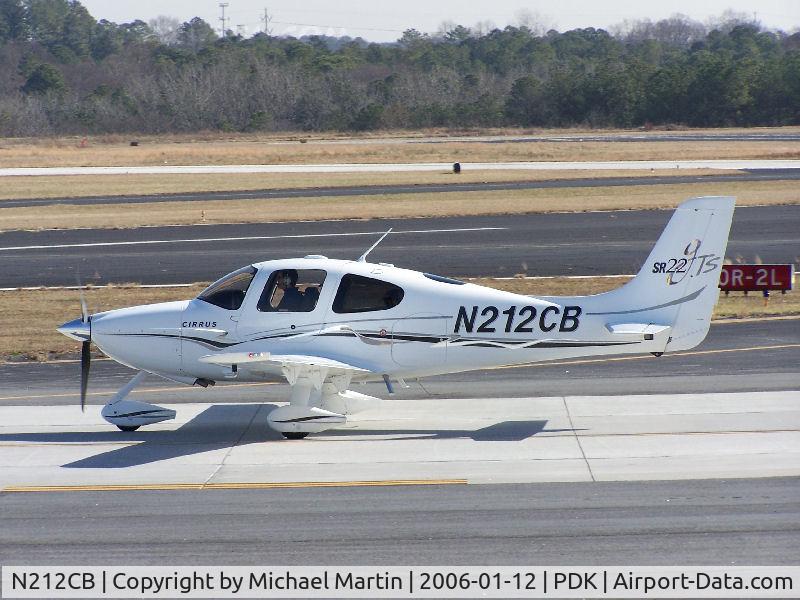N212CB, 2005 Cirrus SR22 GTS C/N 1553, Taxing to 20L