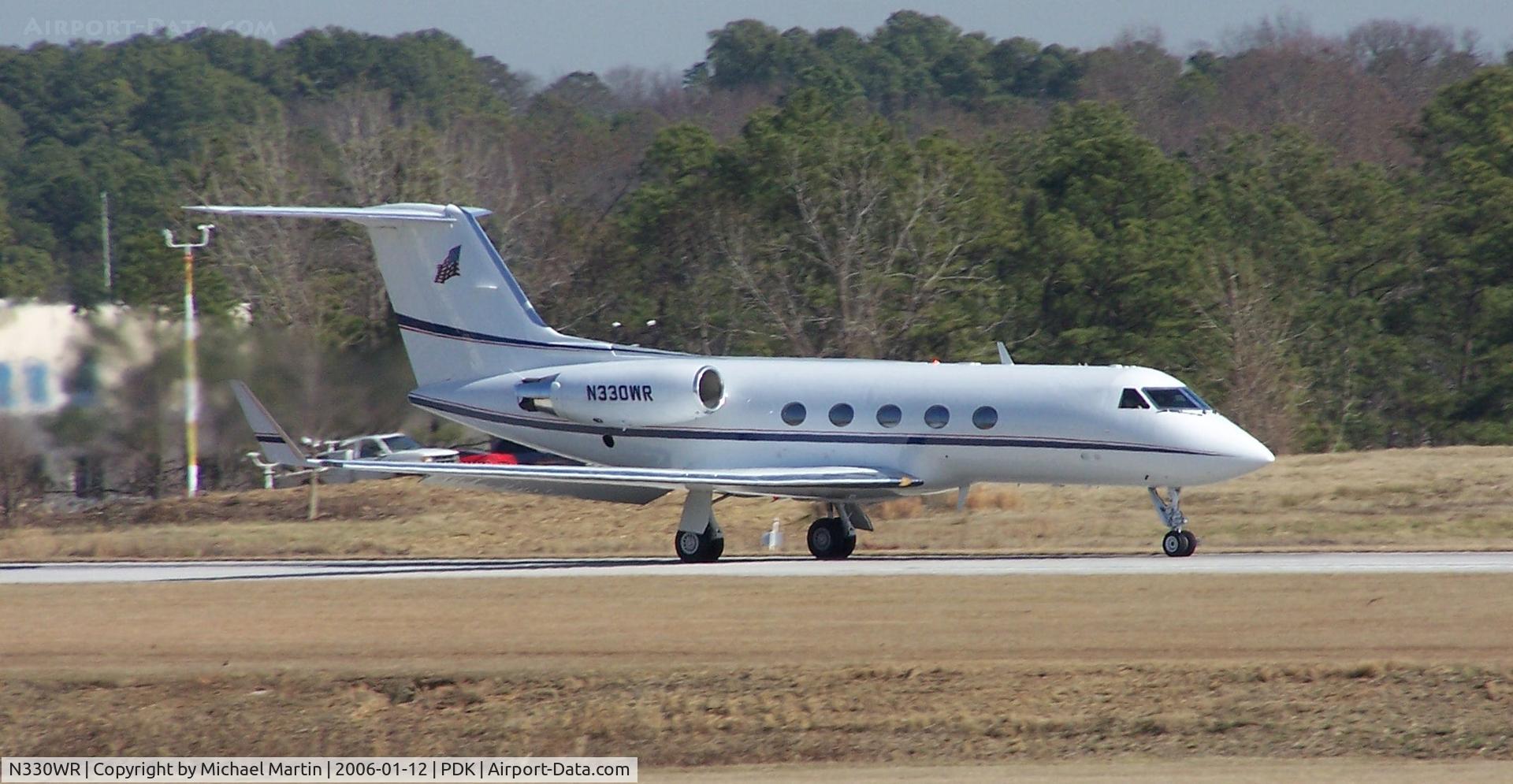 N330WR, 1981 Gulfstream American G-1159A Gulfstream III C/N 337, Departing PDK on 20L