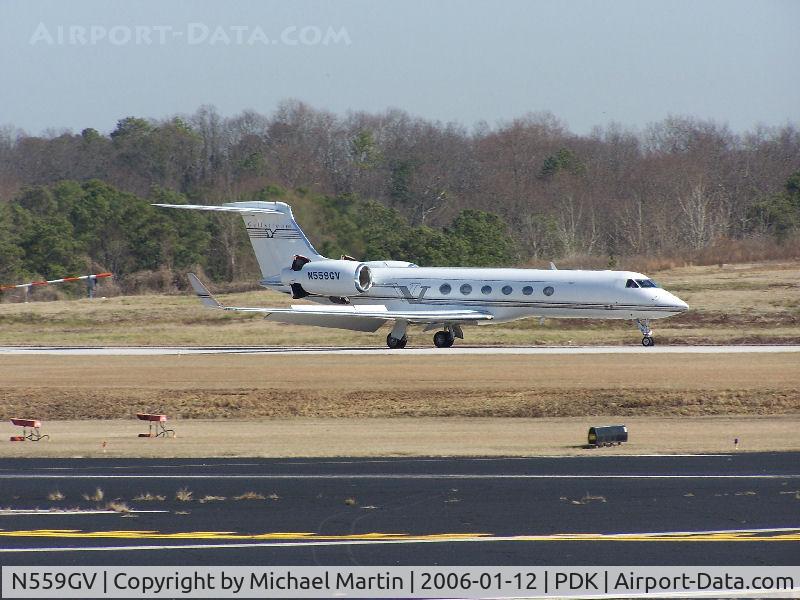 N559GV, 1998 Gulfstream Aerospace Gulfstream V C/N 559, Landing PDK on 20L