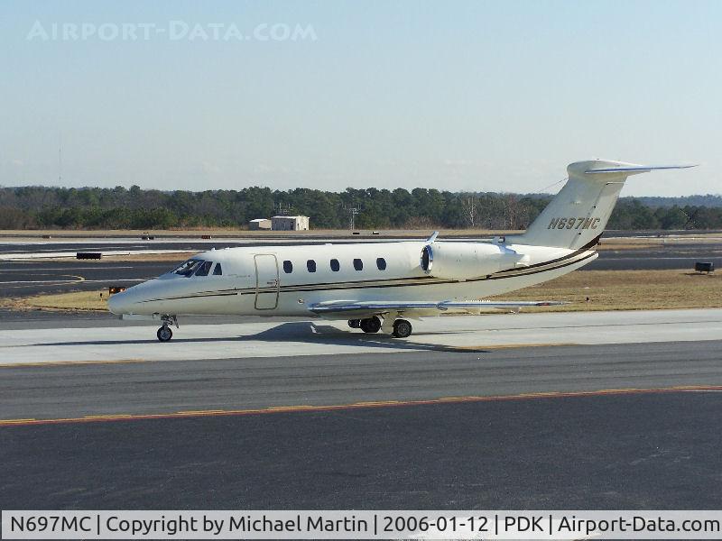 N697MC, Cessna 650 C/N 650-0097, Taxing to 20L
