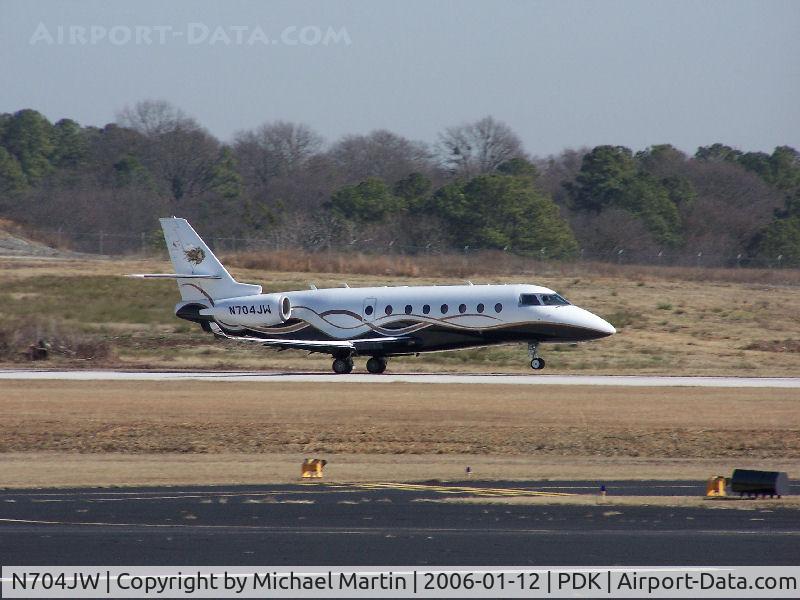 N704JW, 2003 Israel Aircraft Industries Gulfstream 200 C/N 088, Departing PDK on 20L