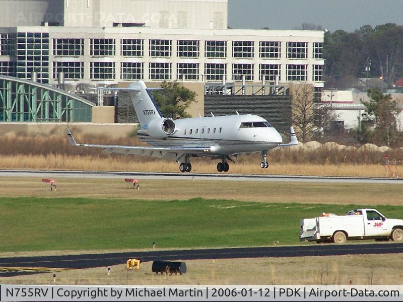 N755RV, 1998 Bombardier Challenger 604 (CL-600-2B16) C/N 5370, Landing PDK on 20L