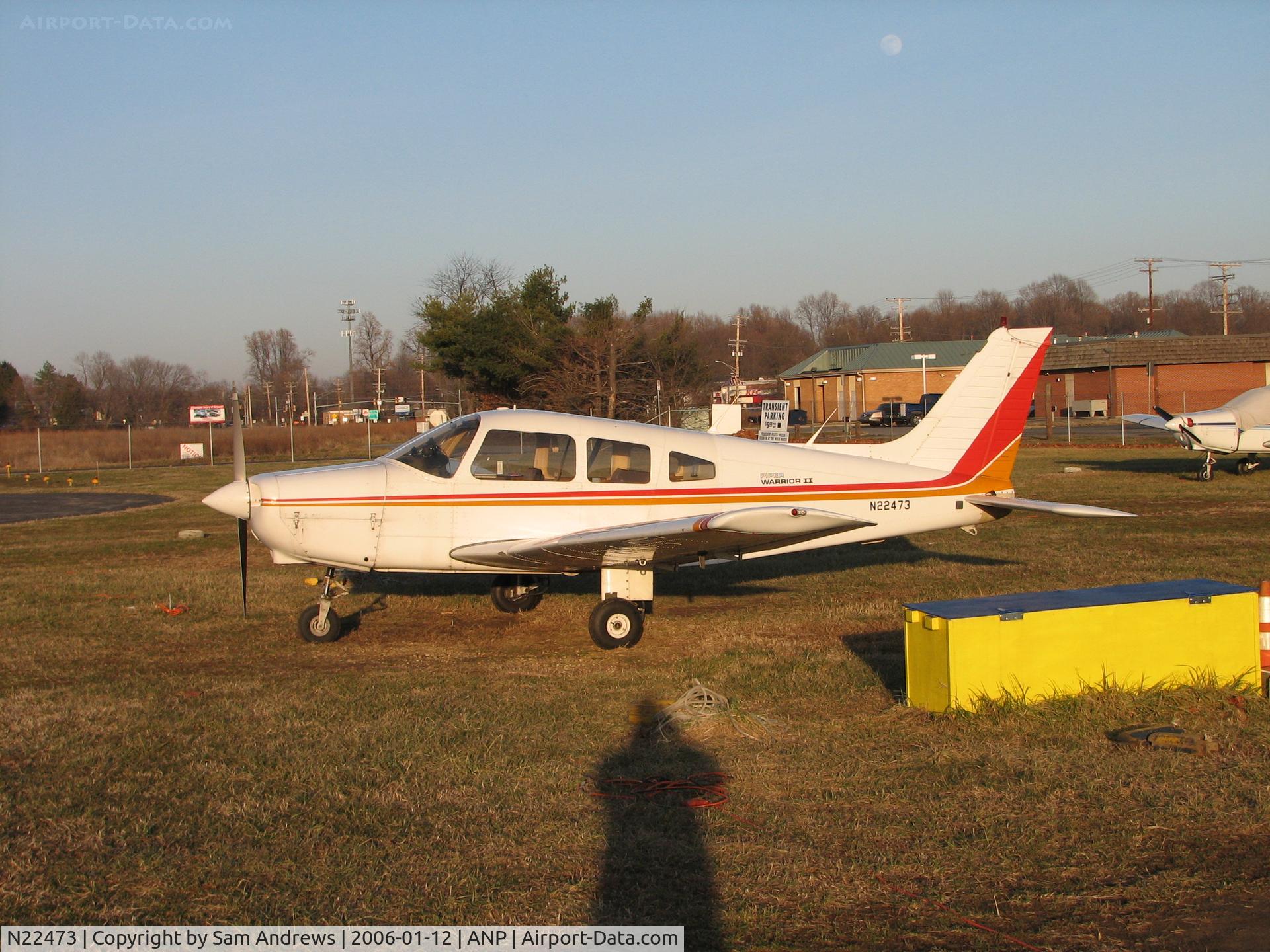 N22473, 1978 Piper PA-28-161 C/N 28-7916071, On the line at NAFC.  Lee Airport (ANP)