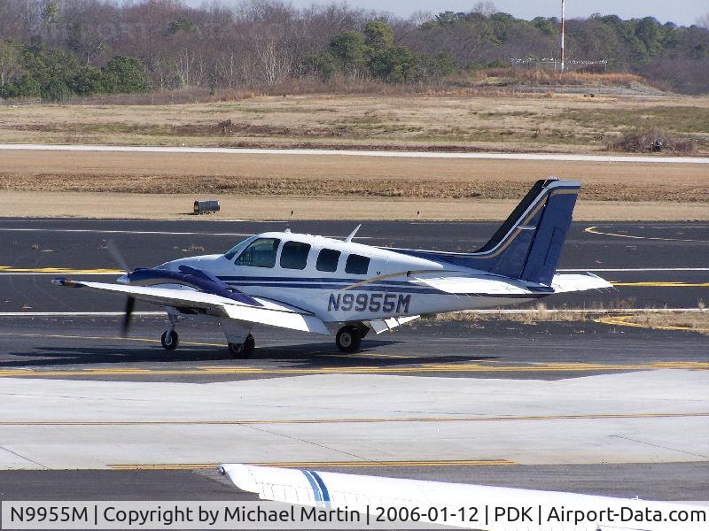 N9955M, 1989 Beech 58 Baron C/N TH-1575, Taxing to 20L