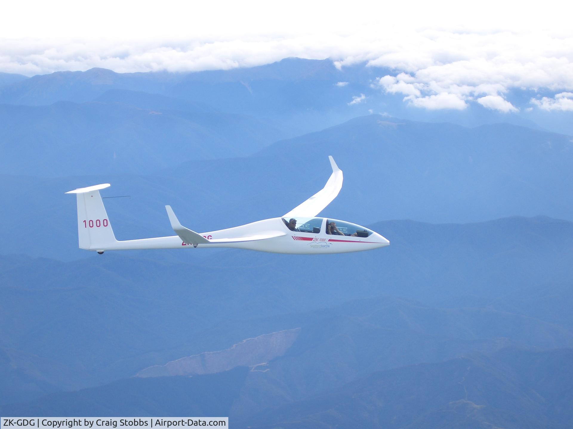 ZK-GDG, 2001 Glaser-Dirks DG-1000S C/N 10-2S2, ZK-GDG flying overhead Masterton at 9000ft agl