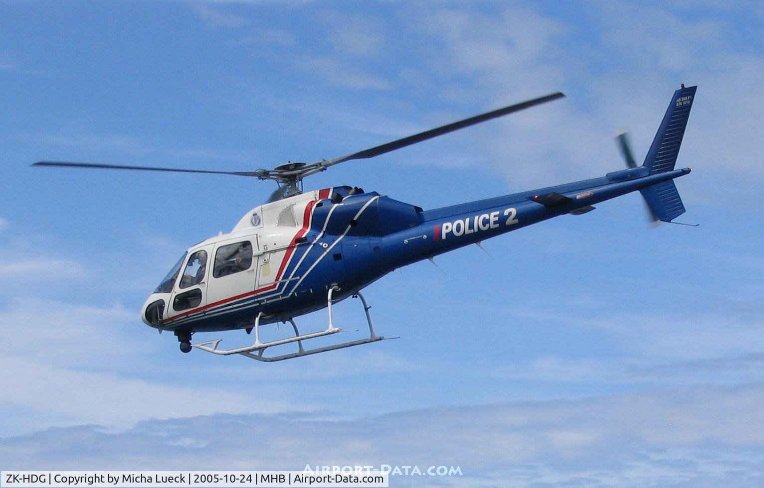 ZK-HDG, Aerospatiale AS-355F-1 Ecureuil 2 C/N 5212, New Zealand Police Chopper (Eurocopter AS 355) taking off from Mechanics Bay Heliport in Auckland