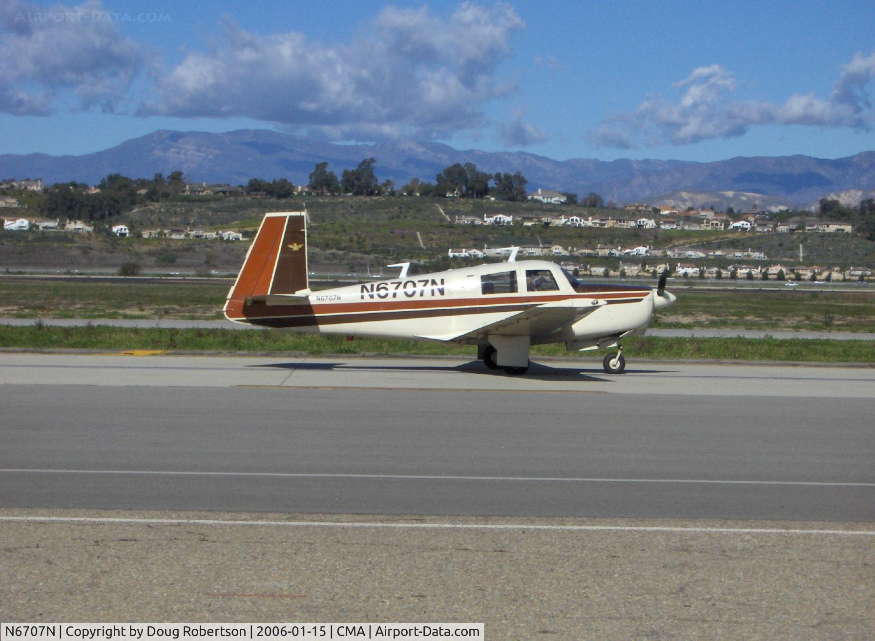 N6707N, 1968 Mooney M20C Ranger C/N 680043, 1968 Mooney M20C RANGER, Lycoming O&VO-360 180 Hp, On taxiway