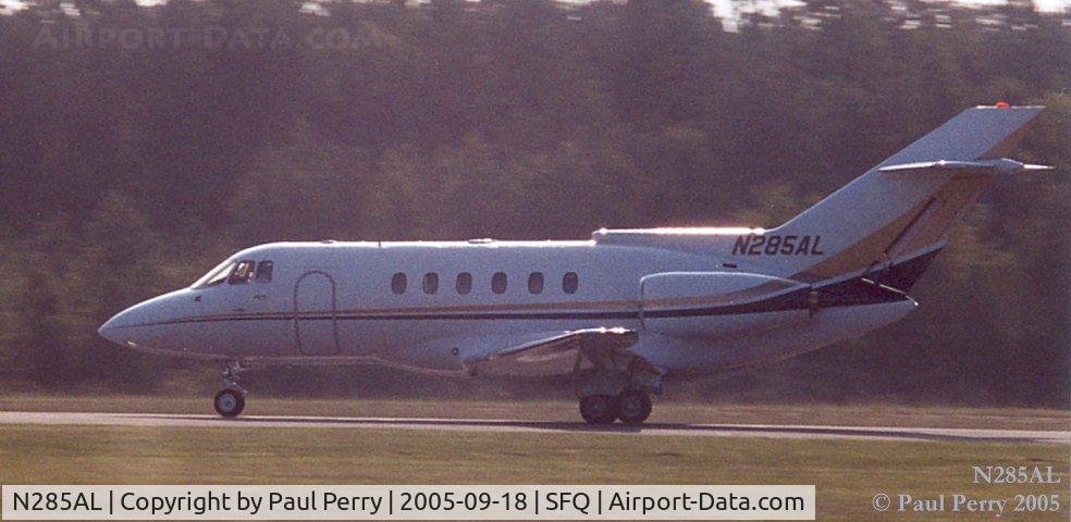 N285AL, 1987 British Aerospace BAe.125 Series 800A C/N 258085, Speeding down the runway on her takeoff roll