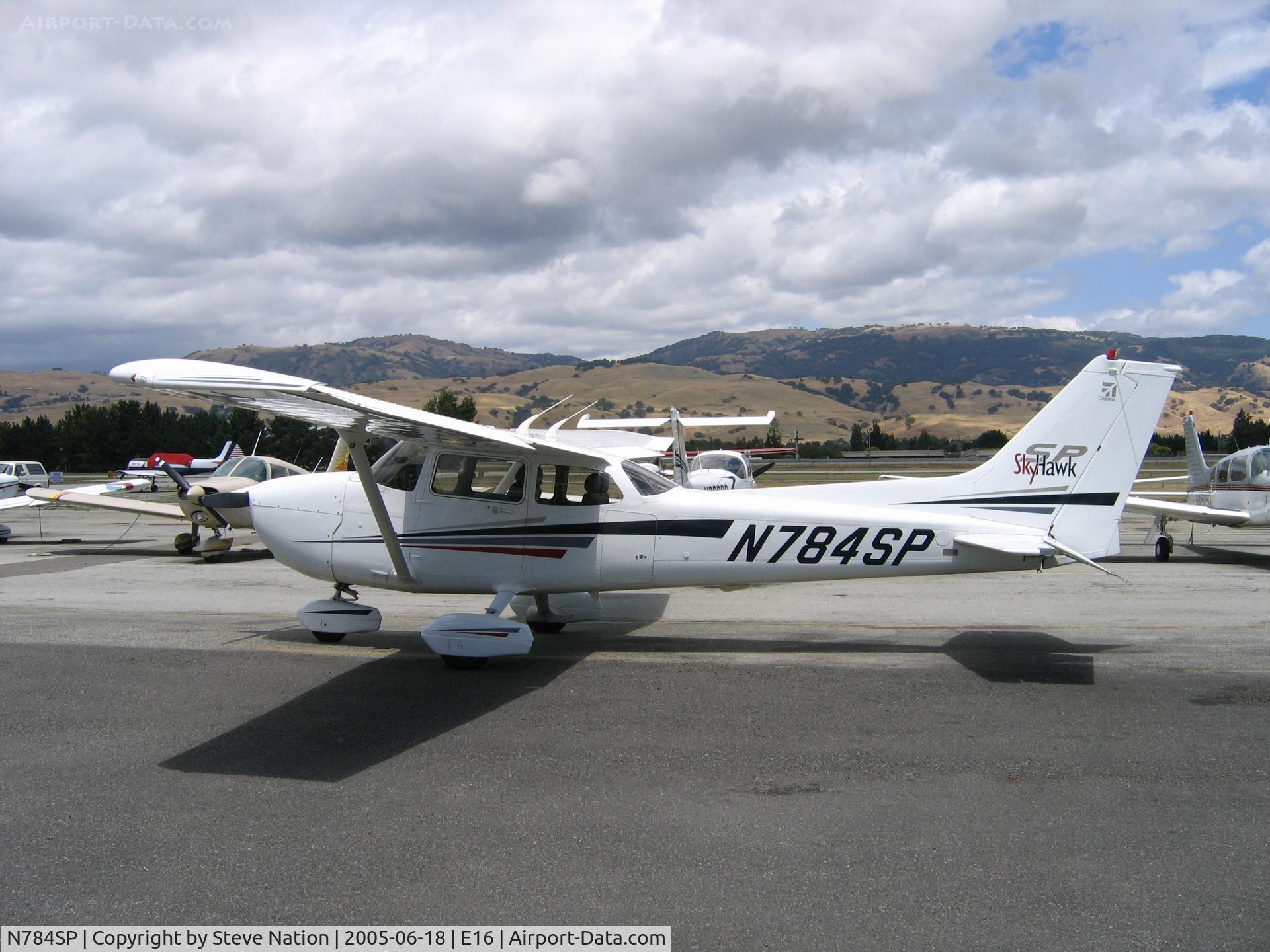 N784SP, 2001 Cessna 172S C/N 172S8711, 2001 Cessna 172SP at San Martin, CA
