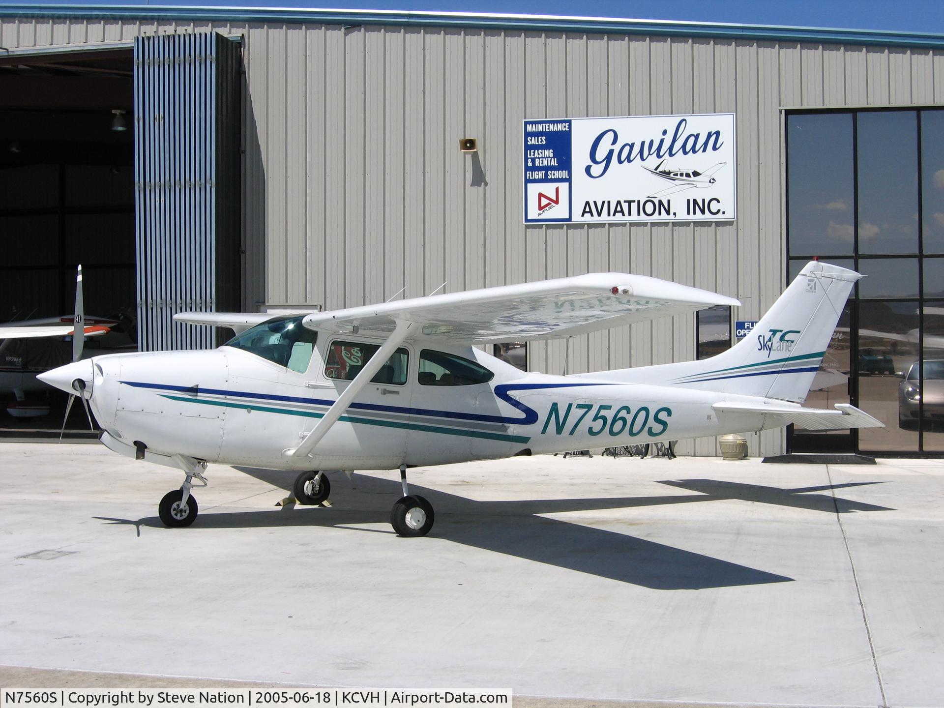 N7560S, 1981 Cessna TR182 Turbo Skylane RG C/N R18201712, 1981 Cessna TR182 at Hollister, CA
