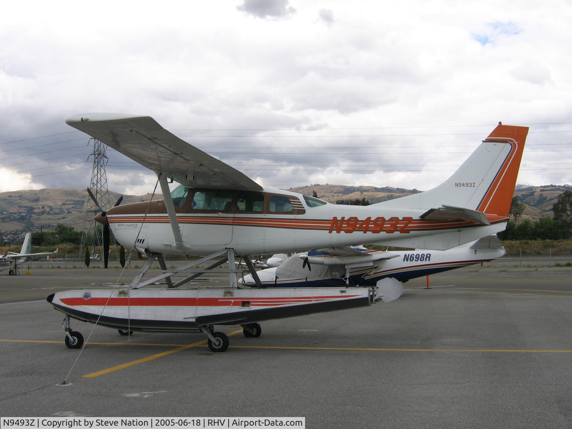 N9493Z, 1981 Cessna TU206G II Turbo Stationair C/N U20606527, Float-equipped 1981 Cessna TU206G at Reid-Hillview Airport, San Jose, CA