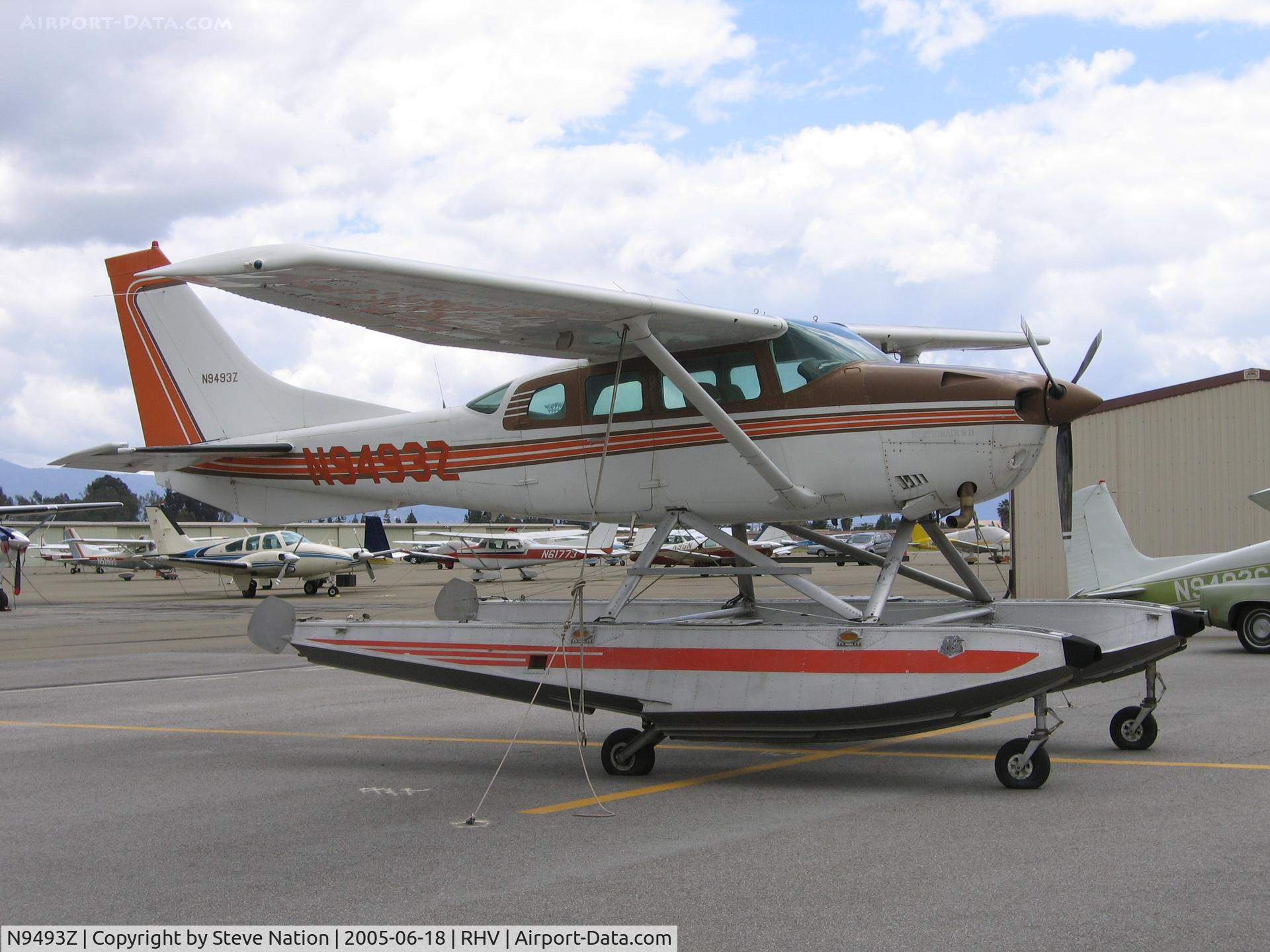 N9493Z, 1981 Cessna TU206G II Turbo Stationair C/N U20606527, Float-equipped 1981 Cessna TU206G at Reid-Hillview Airport, San Jose, CA