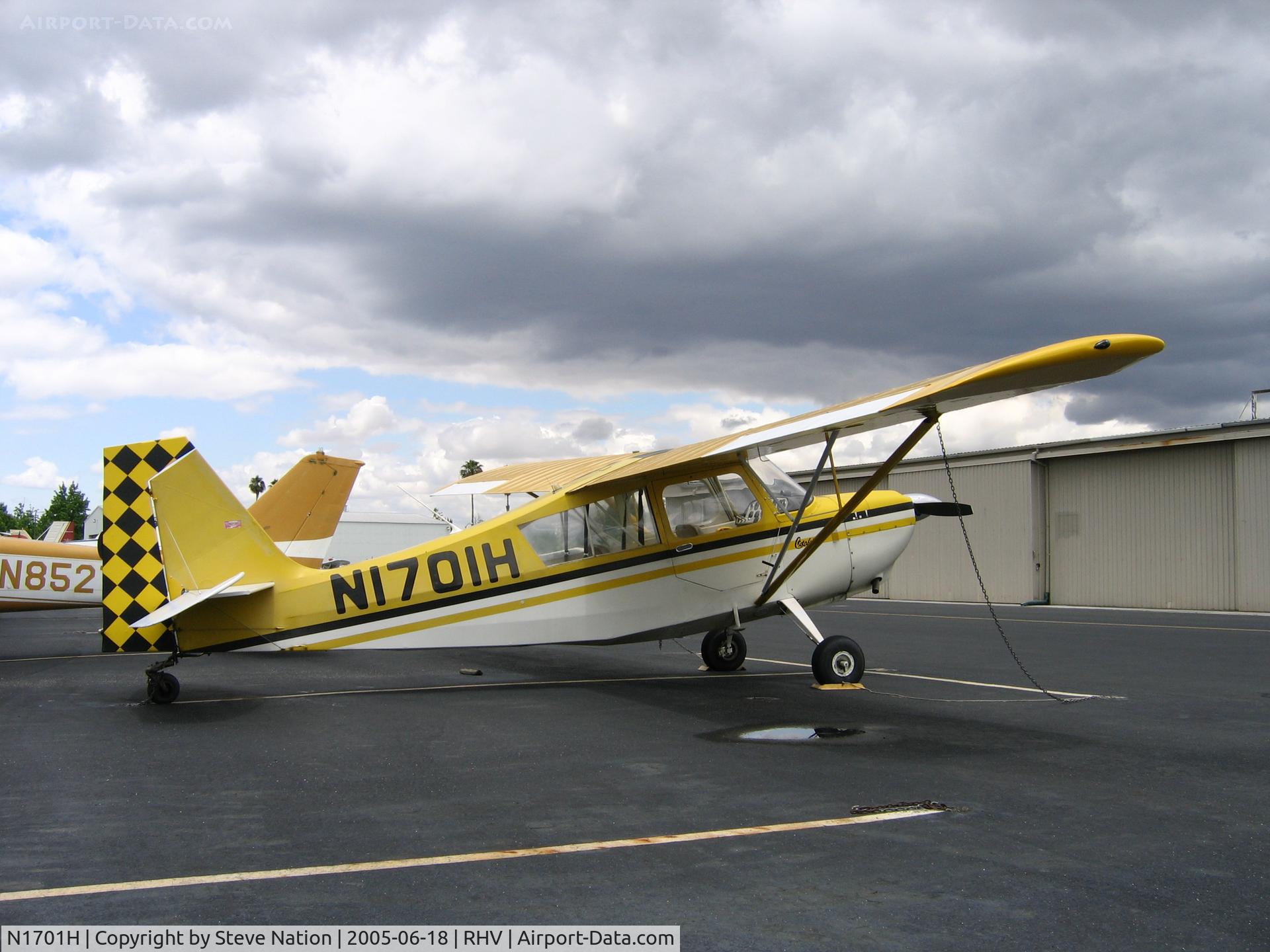 N1701H, 1974 Bellanca 7KCAB Citabria C/N 454-74, California Nice Air 1974 Bellanca 7KCAB at Reid-Hillview Airport, San Jose, CA