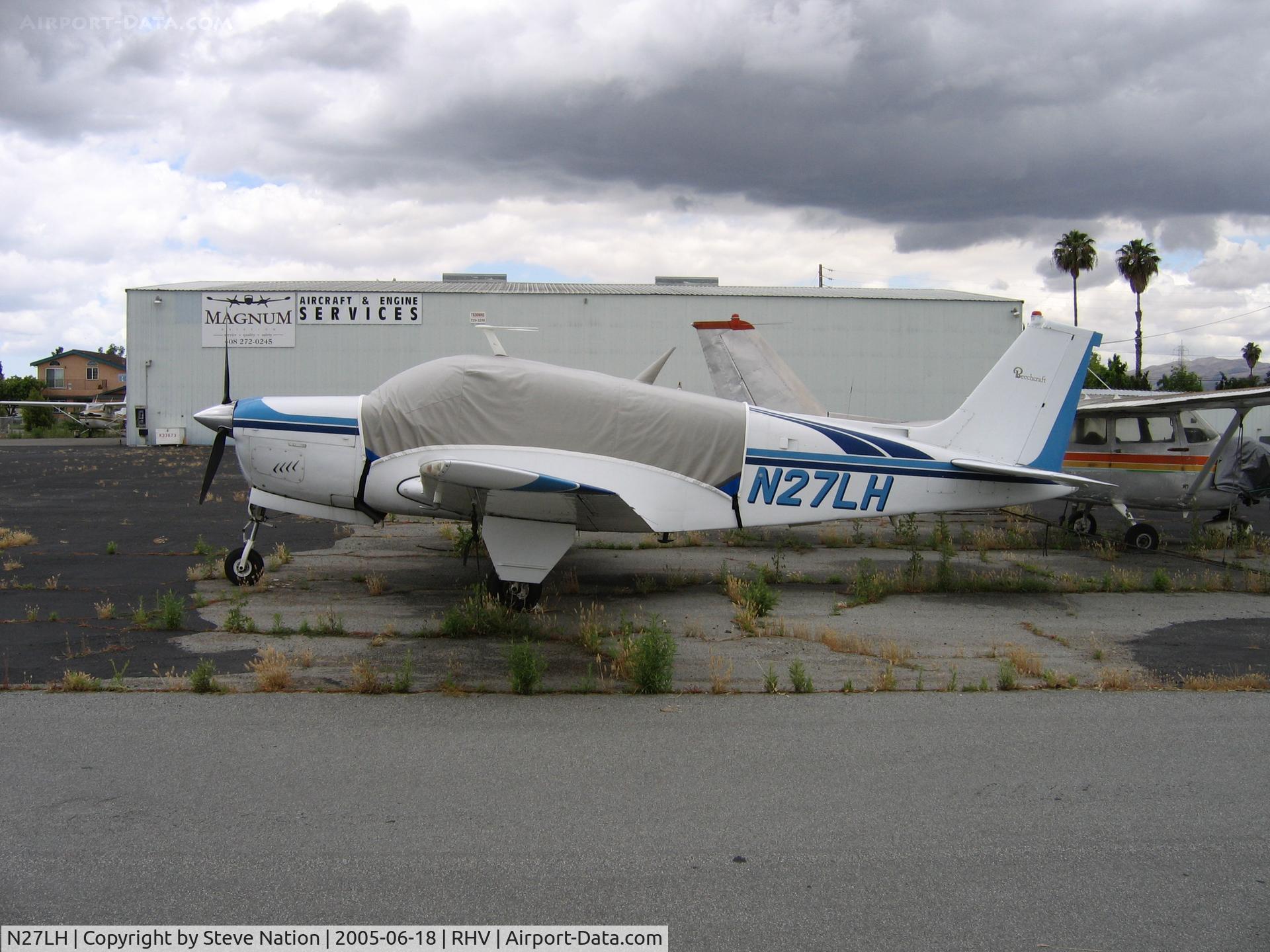 N27LH, 1972 Beech A36 Bonanza 36 C/N E-375, 1972 Beech A36 at Reid-Hillview Airport, San Jose, CA