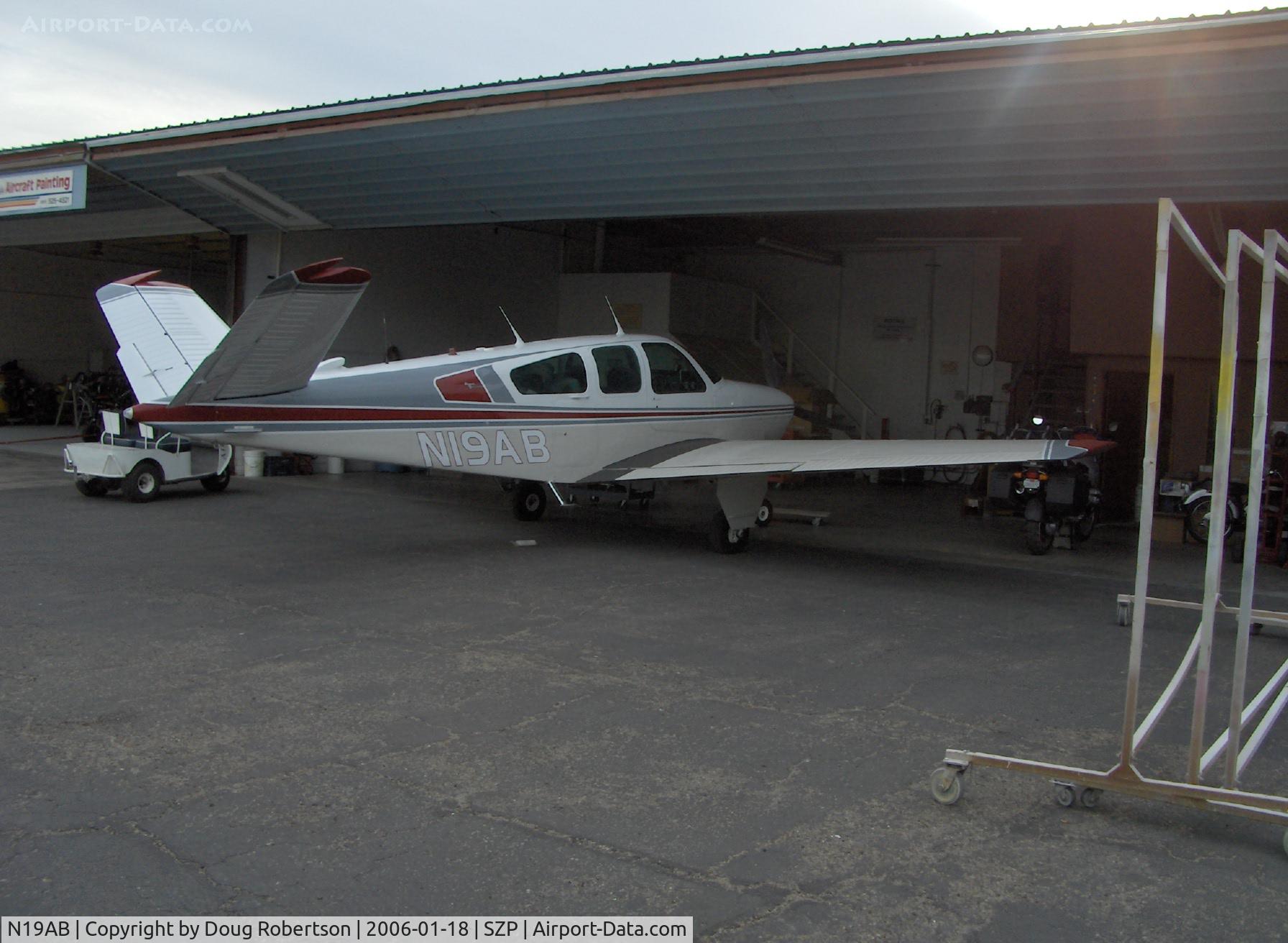 N19AB, 1964 Beech S35 Bonanza C/N D-7701, 1964 Beech S35 BONANZA, Continental IO-520-B 285 Hp, repaint