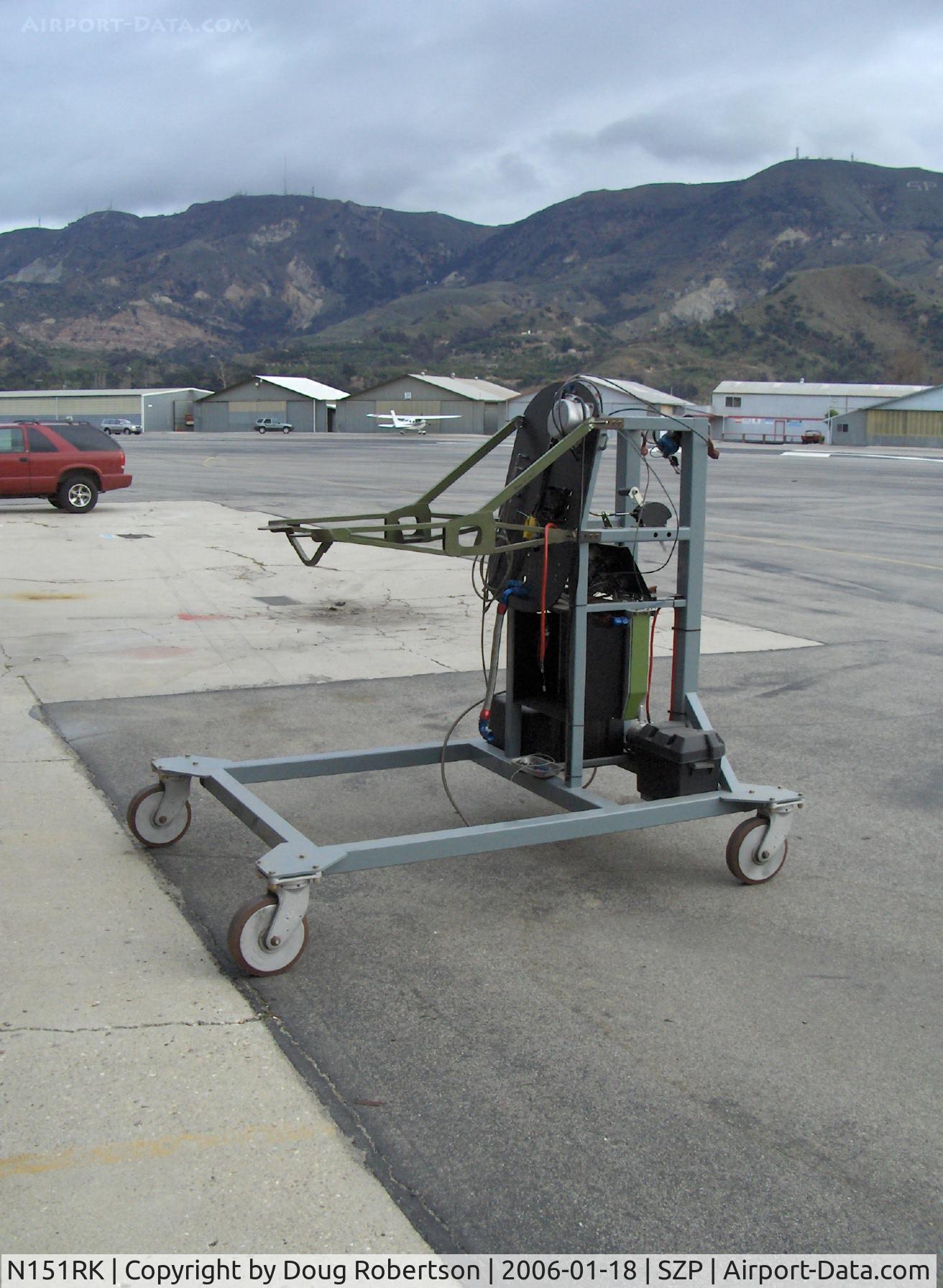 N151RK, 1998 North American TF-51 Replica C/N 060, 1998 OLIVER TF-51, LS6 Corvette Engine Run Stand Test Cell, engine mount and umbilicals detail