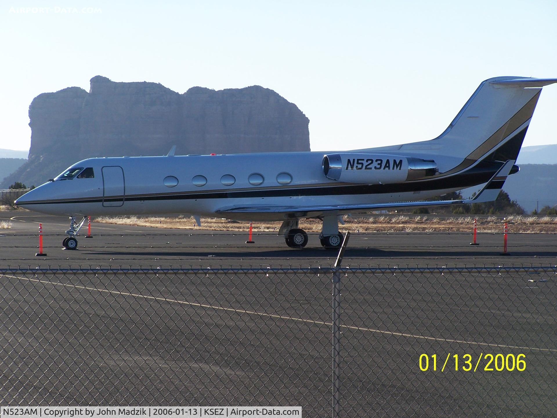 N523AM, 1982 Gulfstream Aerospace G-1159A Gulfstream III C/N 372, Sedona Airport