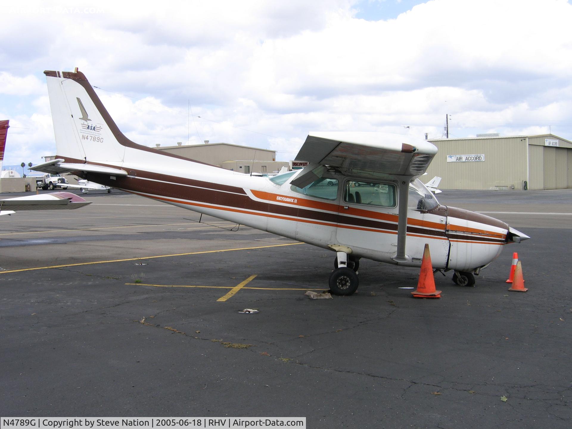 N4789G, Cessna 172N C/N 17273343, ASA/American School of Aviation 1979 Cessna 172N with collapsed nosewheel at Reid-Hillview Airport, San Jose, CA