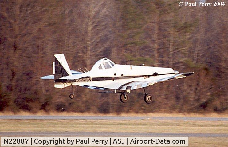 N2288Y, Cirrus SR20 C/N 1218, Registry number on this Air Tractor doesn't quite match the database
