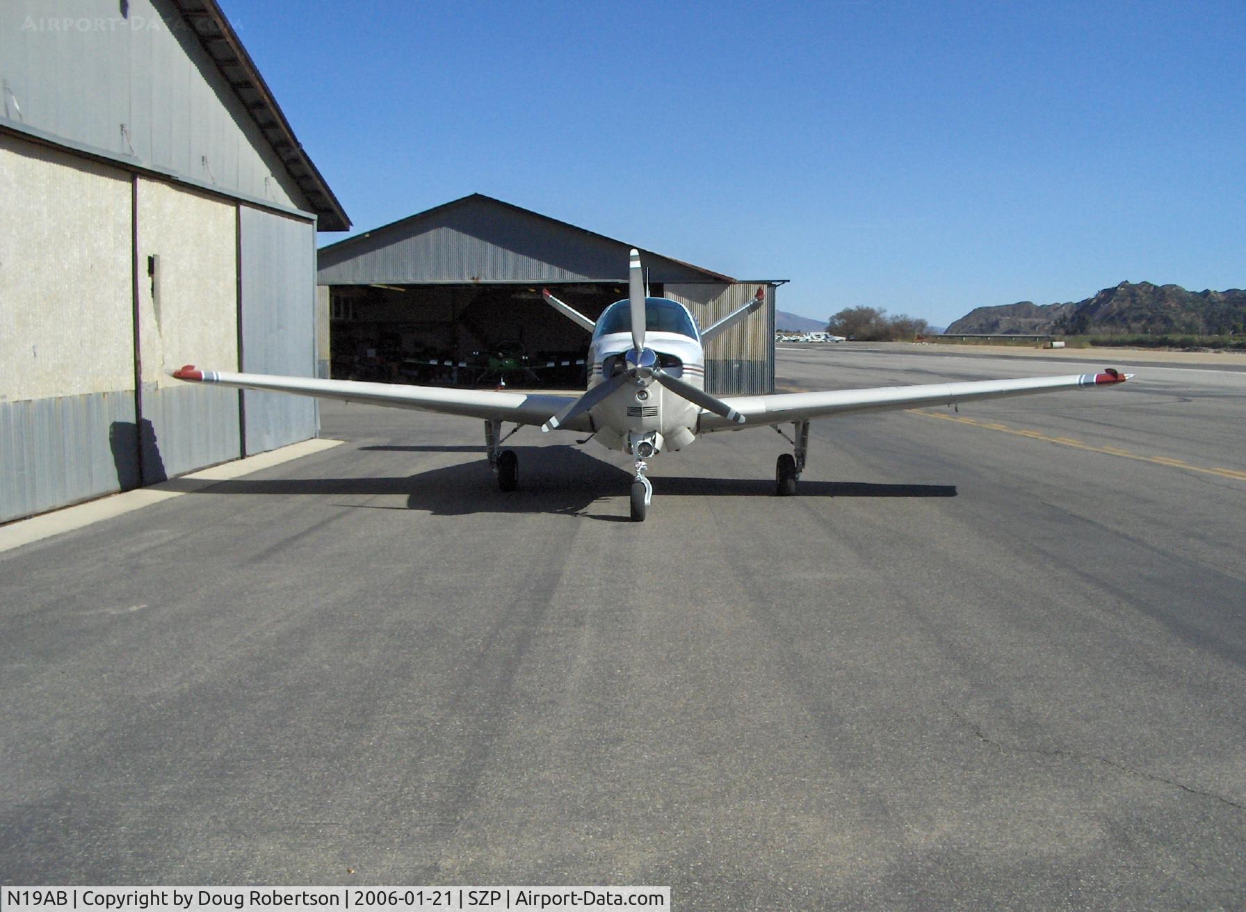 N19AB, 1964 Beech S35 Bonanza C/N D-7701, 1964 Beech S35 BONANZA, Continental IO-520-B 285 Hp