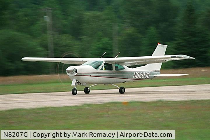N8207G, 1971 Cessna 177RG Cardinal C/N 177RG0107, Taken in 1999 at a Cardinal Flyer's Fly-In