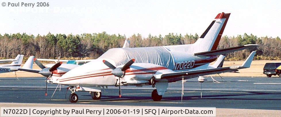 N7022D, 1968 Beech 60 C/N P-13, Taking a breather on the ramp
