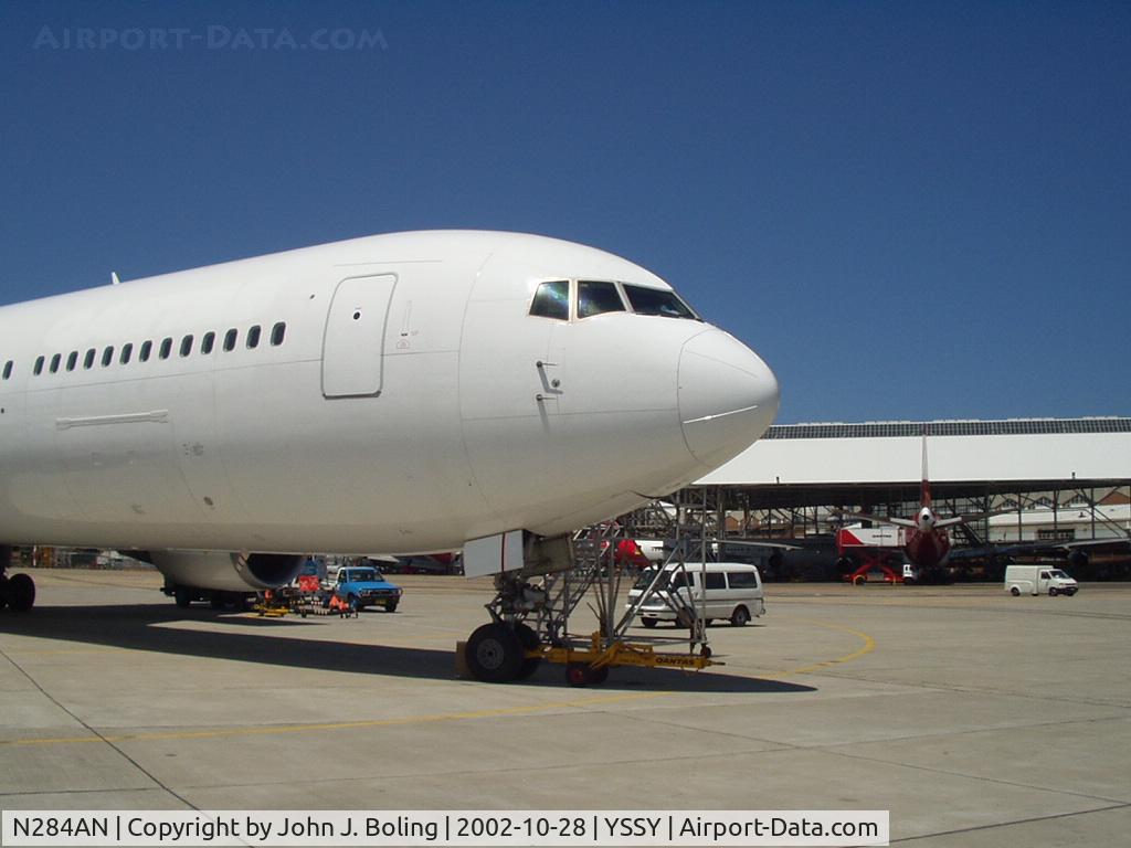 N284AN, 1997 Boeing 767-33A/ER C/N 28495, Reeady for ferry from YSSY (Sydney Intl)