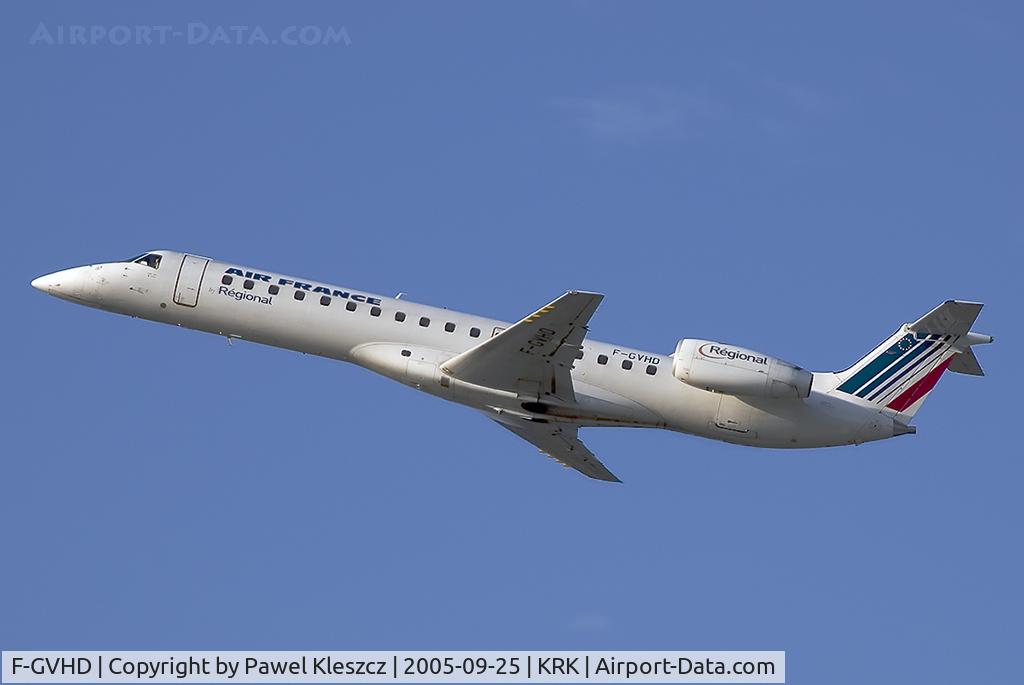 F-GVHD, 1999 Embraer ERJ-145LR (EMB-145LR) C/N 145178, after take-off
