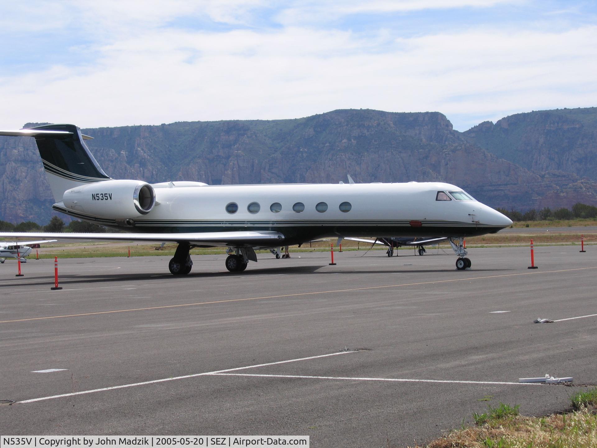 N535V, 1997 Gulfstream Aerospace G-V C/N 535, Parked at Sedona Airport