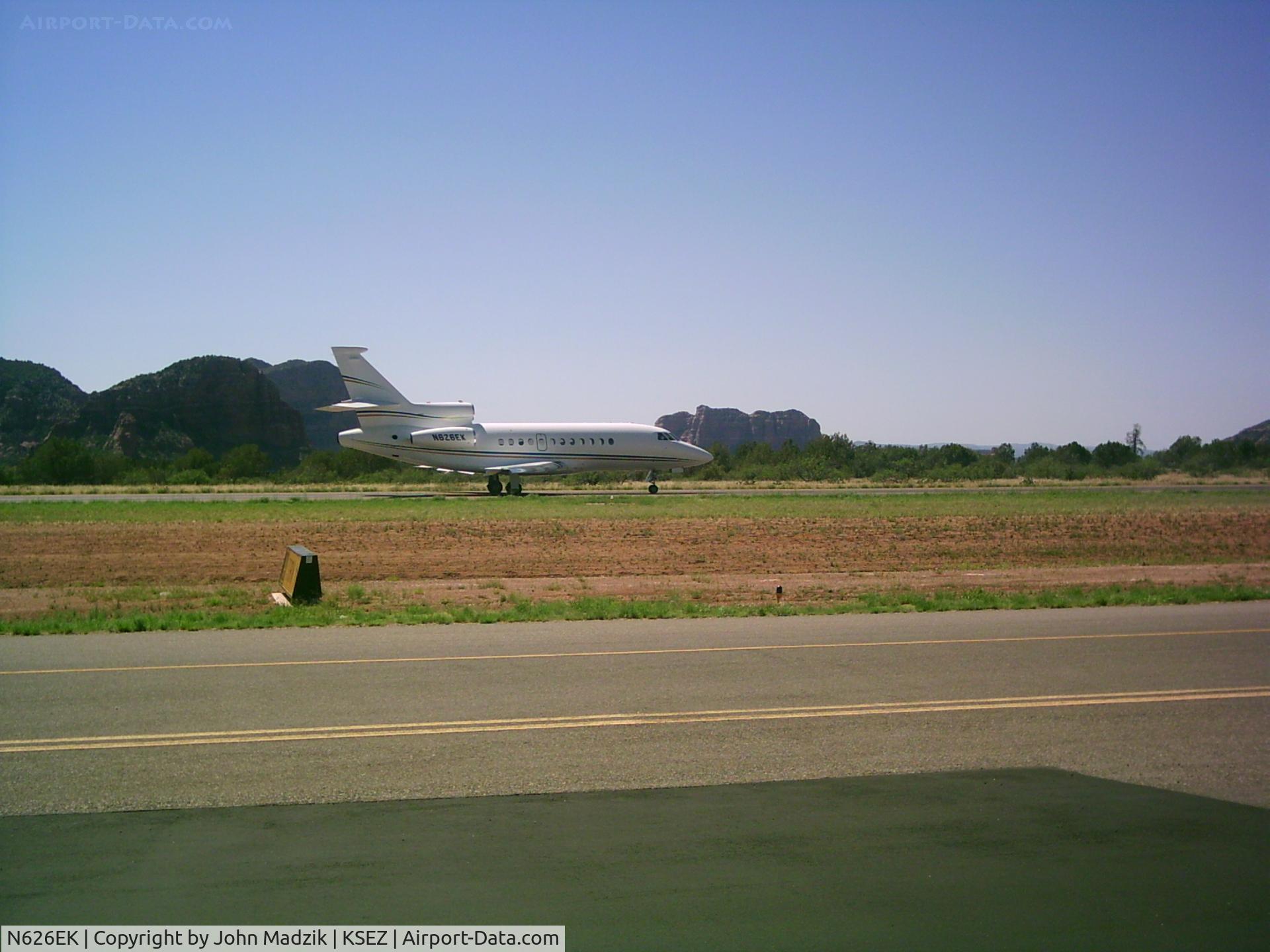 N626EK, 1996 Dassault Falcon 900 C/N 157, Sedona Airport