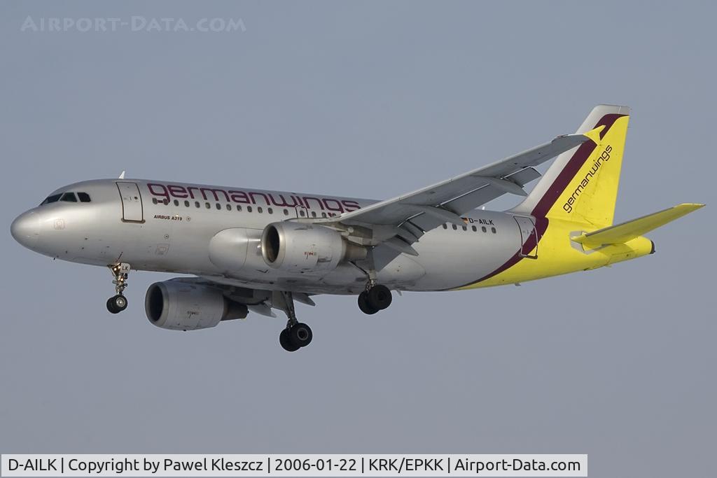 D-AILK, 1997 Airbus A319-114 C/N 679, RWY25 landing