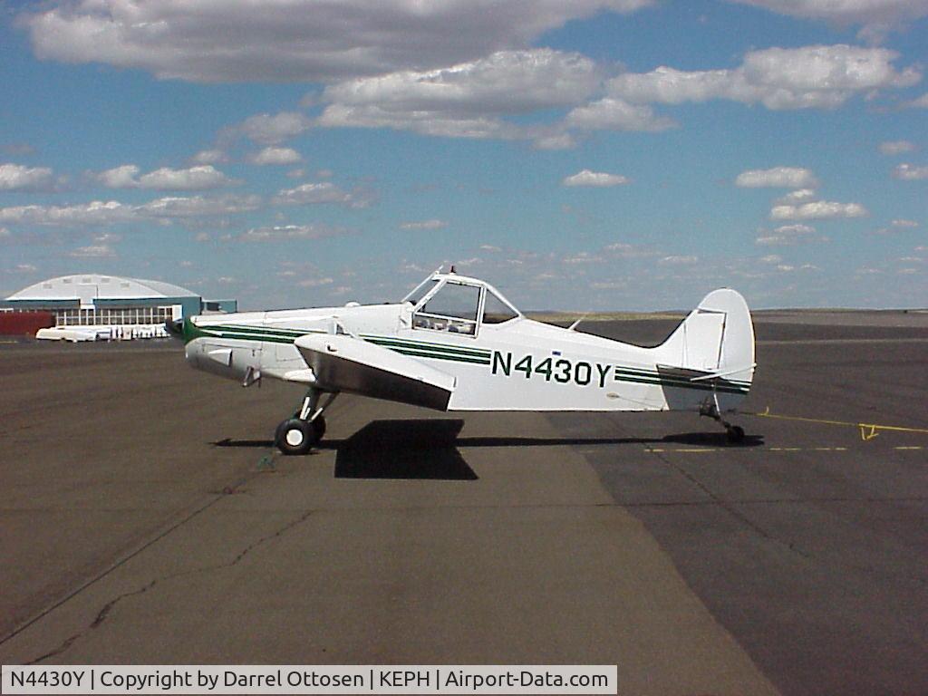 N4430Y, Piper PA-25-235 Pawnee C/N 25-4056, Ephrata WA, fall of 2005