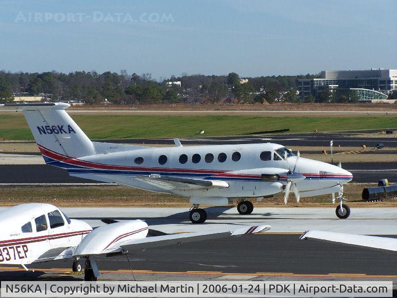 N56KA, 1980 Beech 200 C/N BB-763, Taxing to Runway 2R