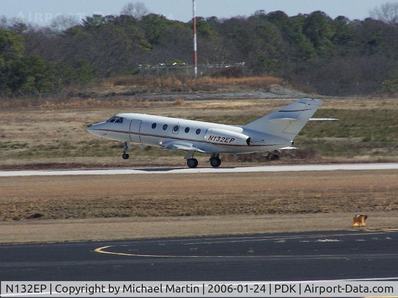N132EP, 1982 Dassault Fan Jet Falcon (20F) C/N 463, Departing PDK on 2R
