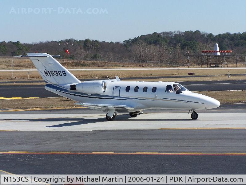 N153CS, 2004 Cessna 525 Citation Jet CJ1 C/N 525-0548, Taxing to Runway 2R