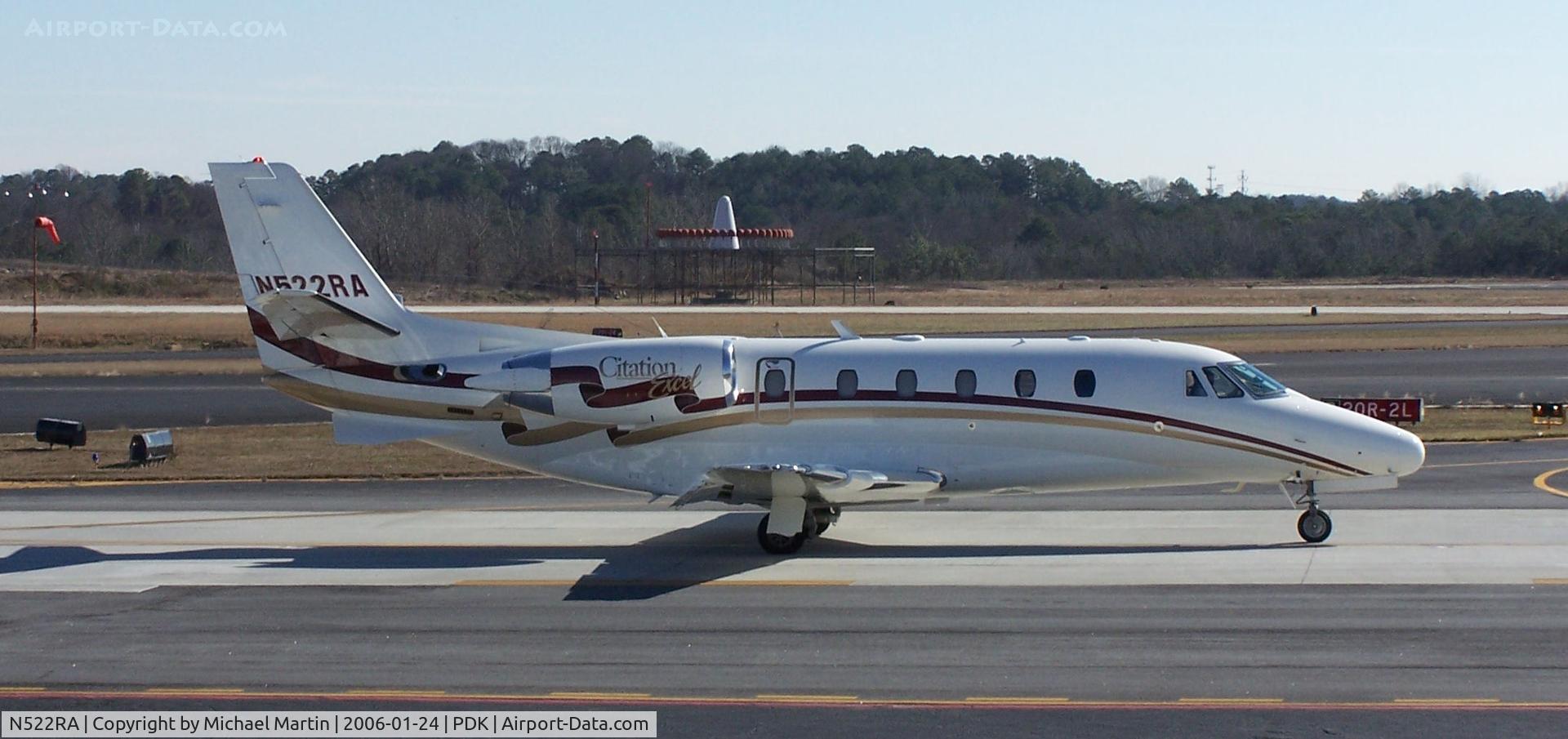 N522RA, 2007 Cessna T182T Turbo Skylane C/N T18208689, Taxing to Runway 2R