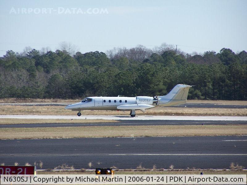 N630SJ, 1980 Gates Learjet 35A C/N 344, Landing PDK on 2R with airbrakes extended